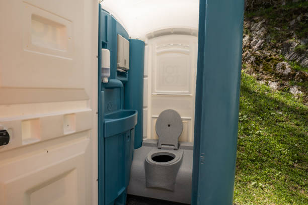 Best Porta potty delivery and setup  in Fall River, WI